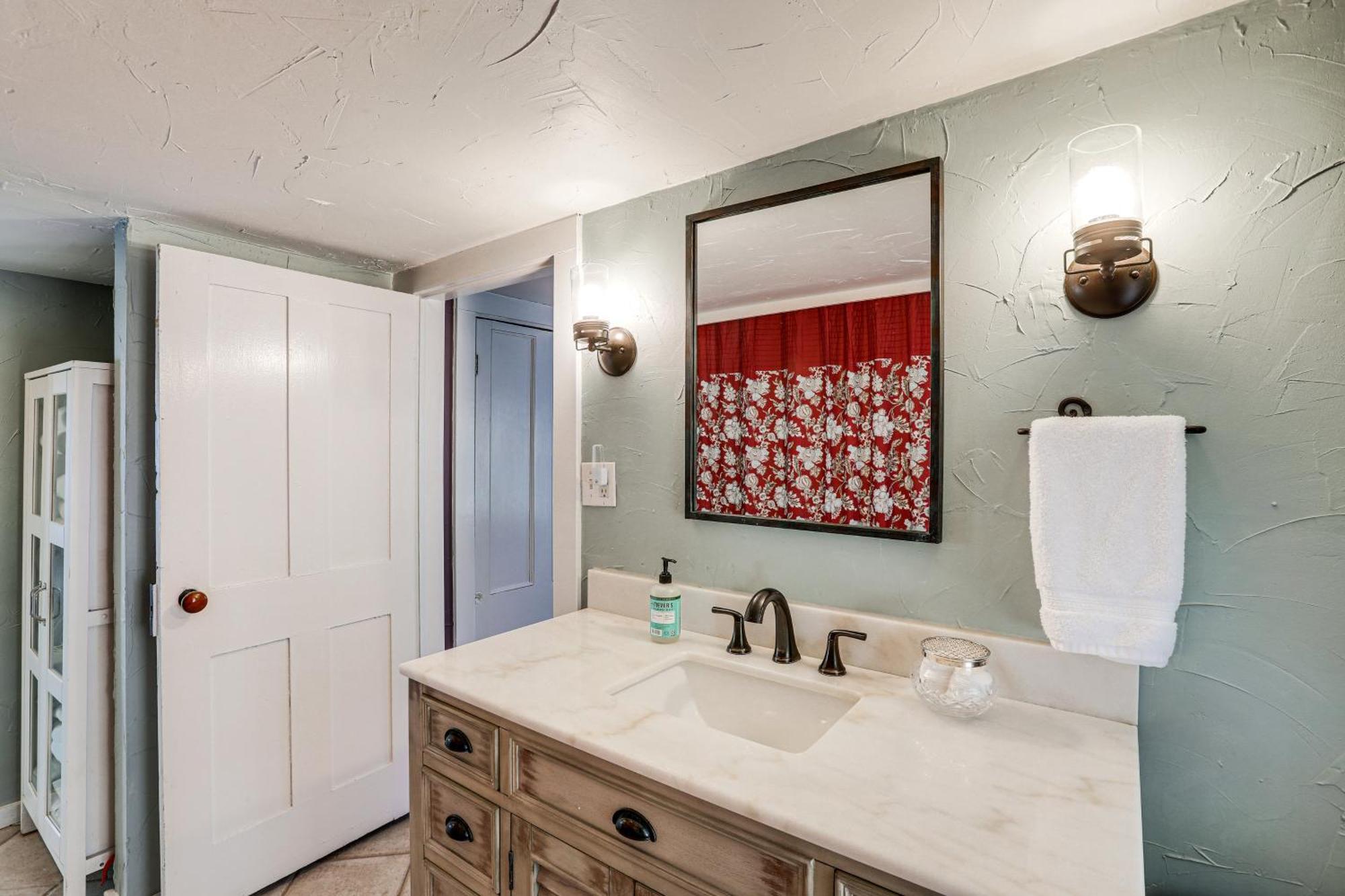 Lambertville Retreat - Walk To Shopping And Dining! Bagian luar foto